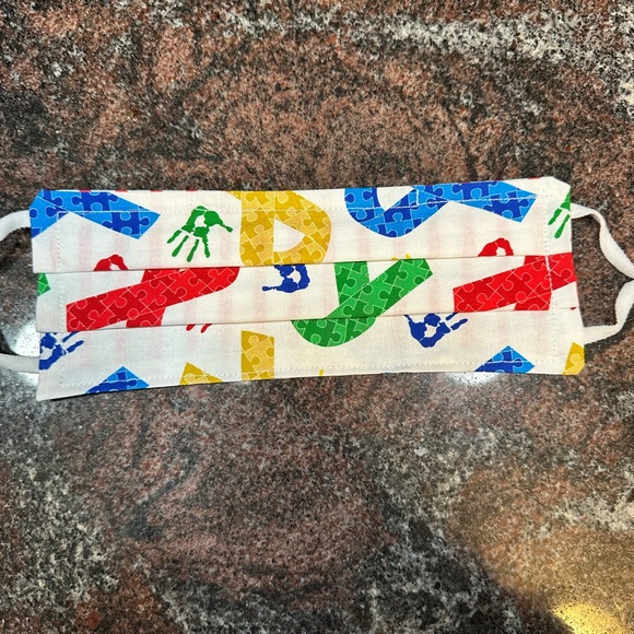 Handmade reusable face mask- adult size - Picture 2 of 3